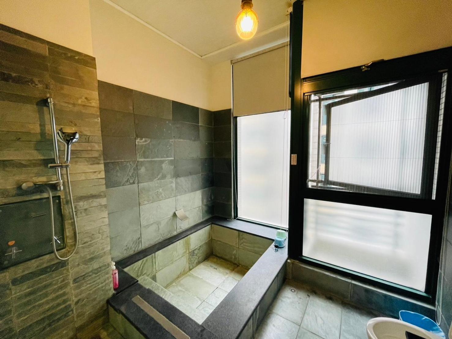 Chiuan Jia Hot Spring Homestay Jiaoxi Bagian luar foto